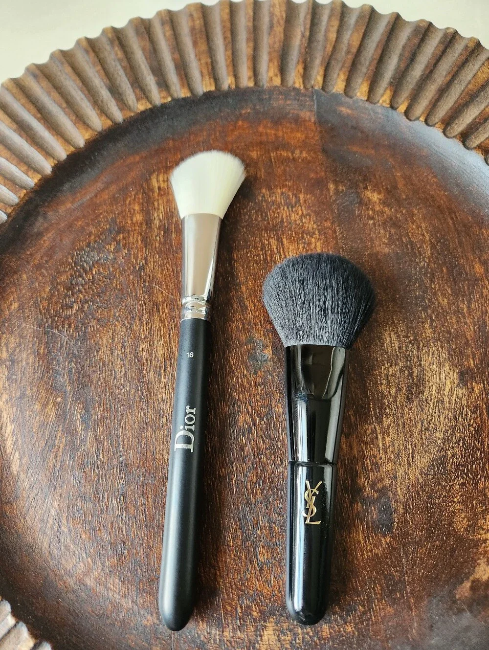 Dior blush brush